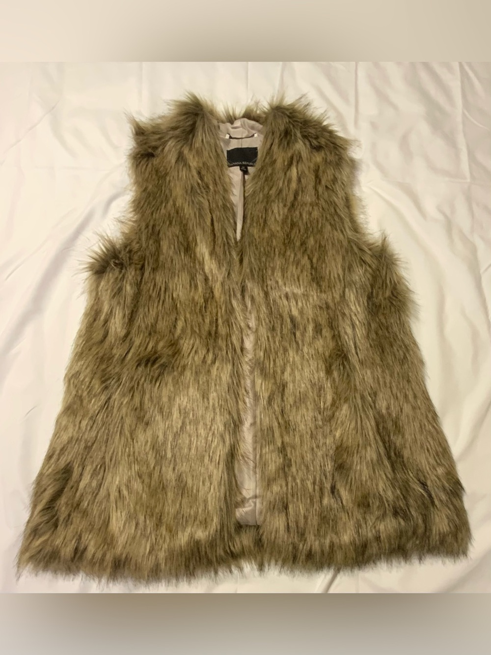 Banana Republic Faux Fur Vest Women’s Size M Chic Open Front Party Boho Style